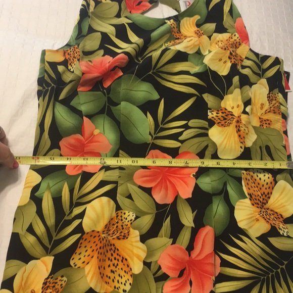 NWT Beautiful Hawaiian style dress 4P - Picture 6 of 8